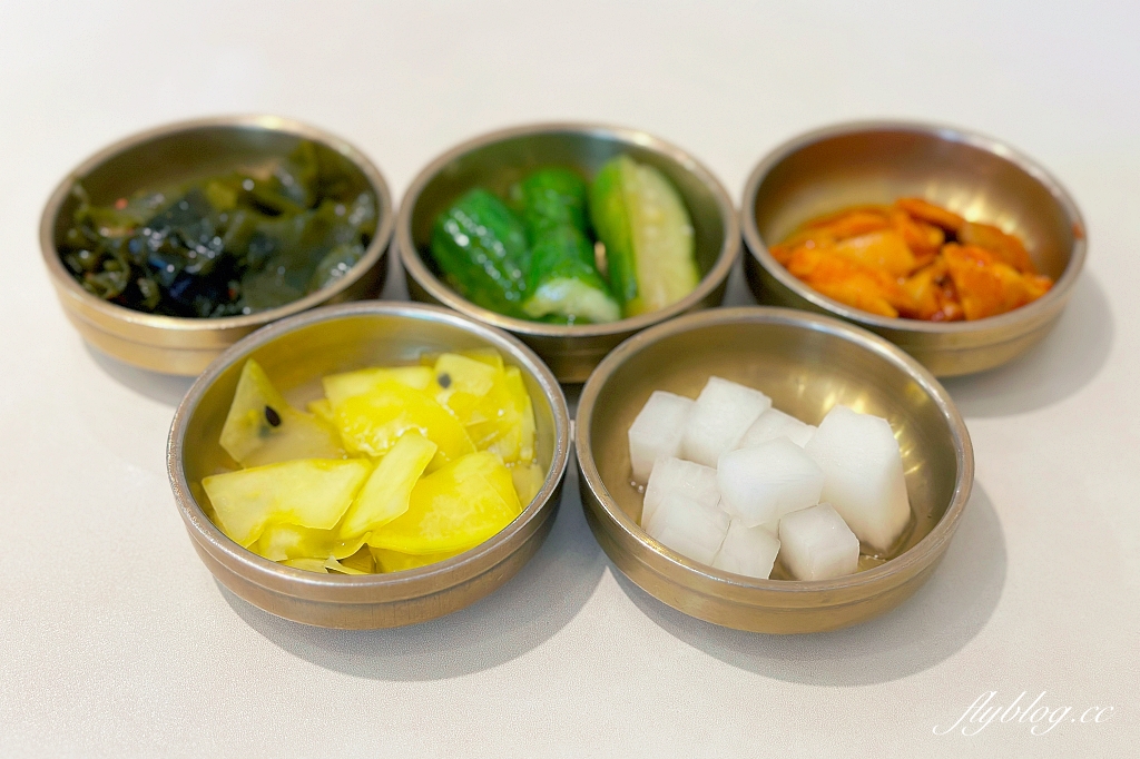 台中西區|無理 Wuli.台中韓式鍋物餐廳,夢幻的Tiffany藍和網美盪秋千 @飛天璇的口袋 台中西區|無理 Wuli.台中韓式鍋物餐廳,夢幻的Tiffany藍和網美盪秋千 @飛天璇的口袋