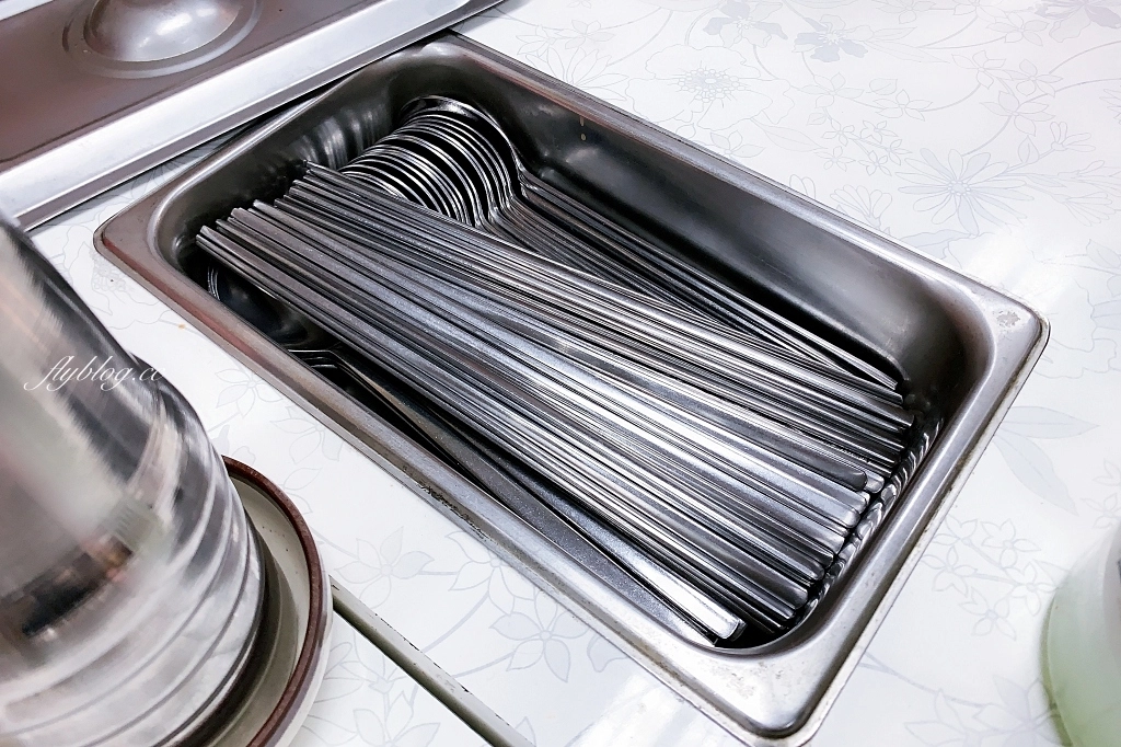 韓國首爾｜紫菜包飯天國 明洞總店 김밥천국 명동본점，首爾明洞人氣飯捲專賣店 @飛天璇的口袋