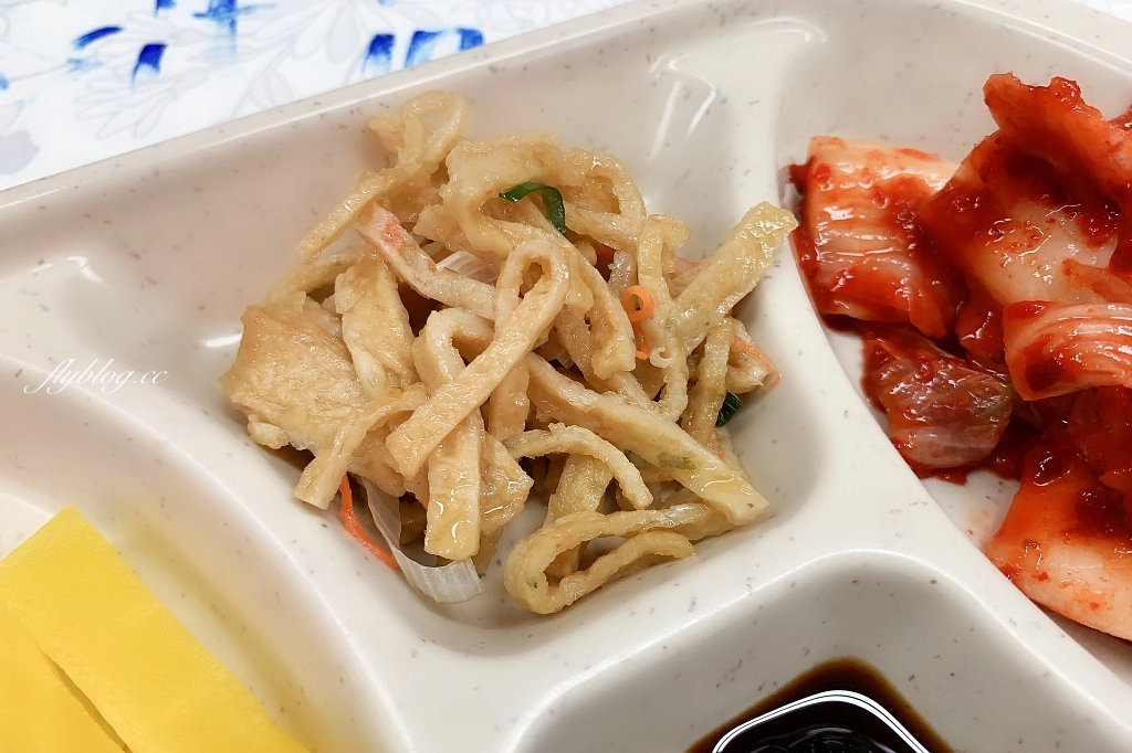 韓國首爾｜紫菜包飯天國 明洞總店 김밥천국 명동본점，首爾明洞人氣飯捲專賣店 @飛天璇的口袋