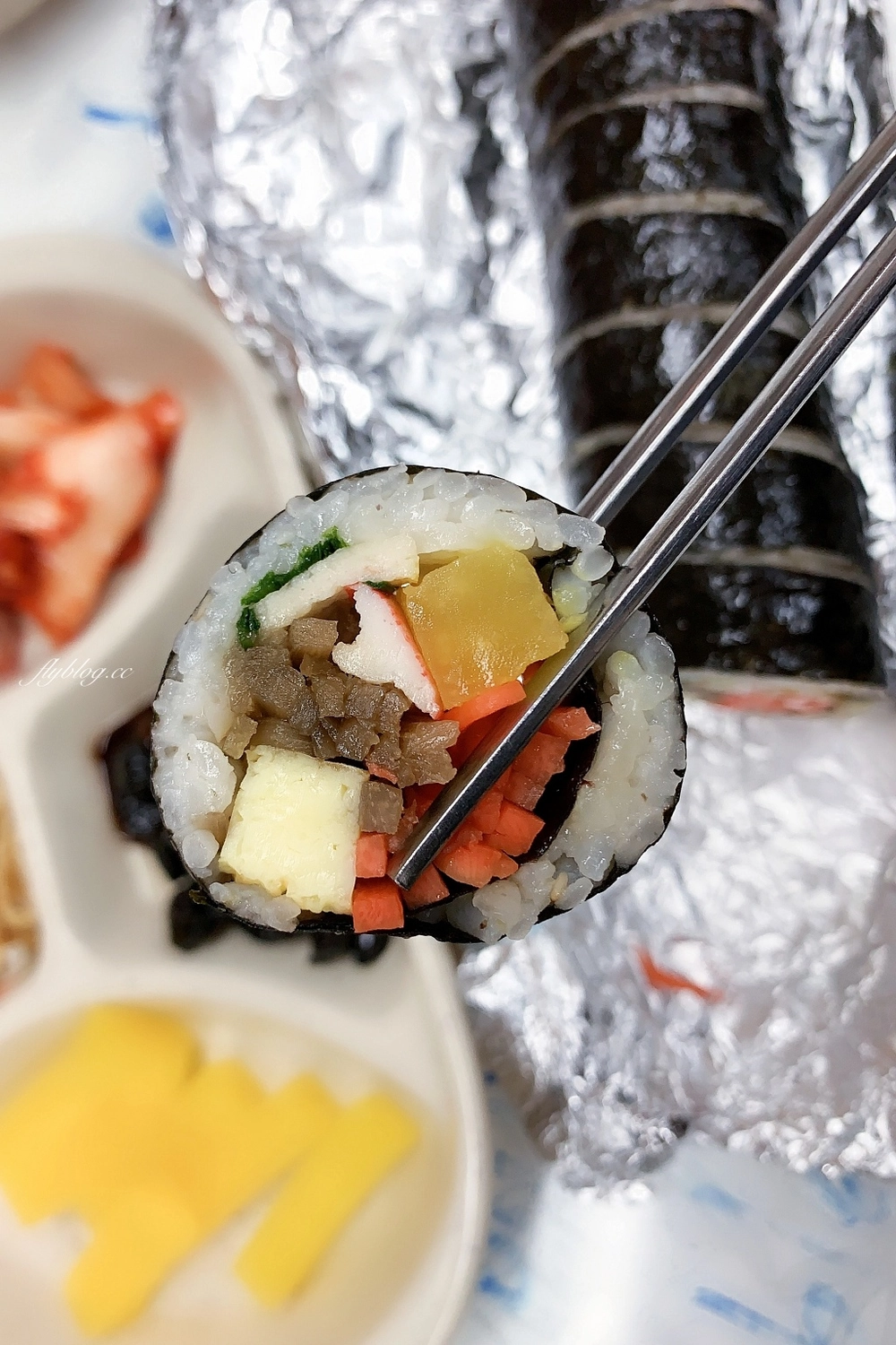 韓國首爾｜紫菜包飯天國 明洞總店 김밥천국 명동본점，首爾明洞人氣飯捲專賣店 @飛天璇的口袋