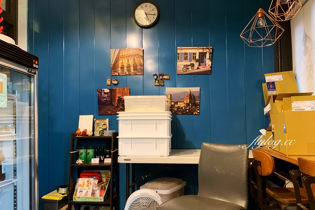 台中西區｜祖祖麵包工作室．老闆待過美國米其林餐廳，網友推薦台中最道地的酸麵包 @飛天璇的口袋