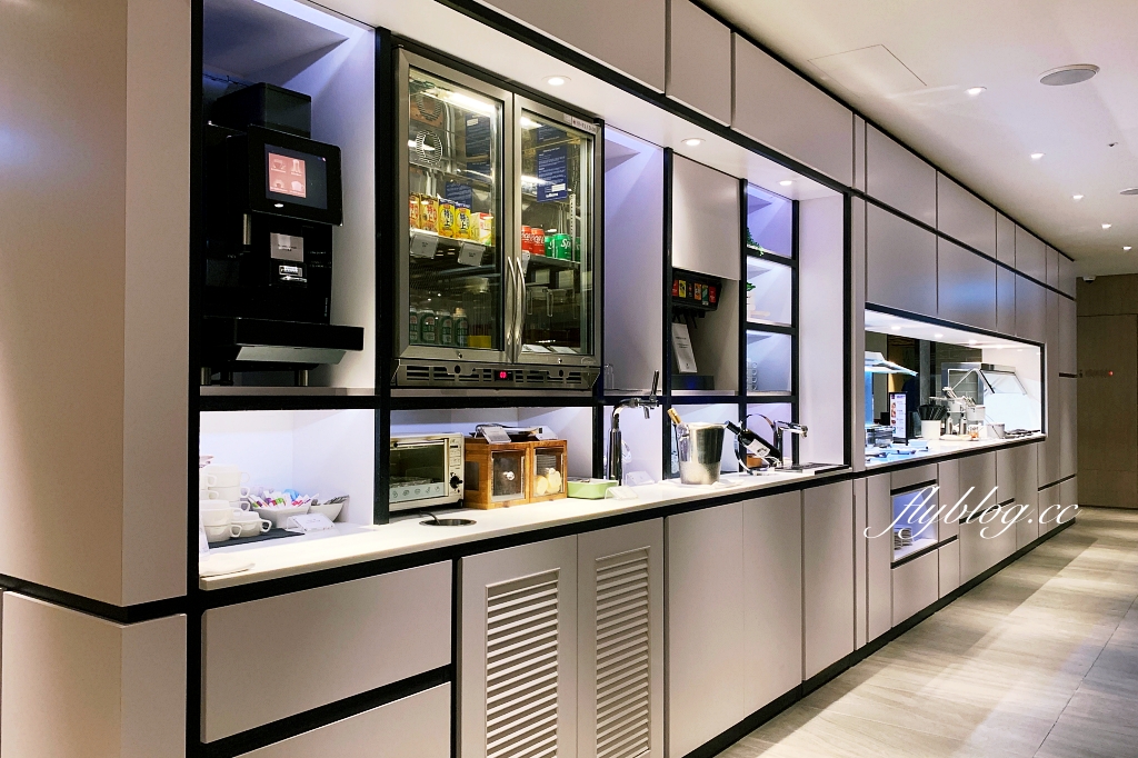 桃園機場｜環亞機場貴賓室．桃園機場第一航廈D區，環境、餐飲和營業時間 @飛天璇的口袋