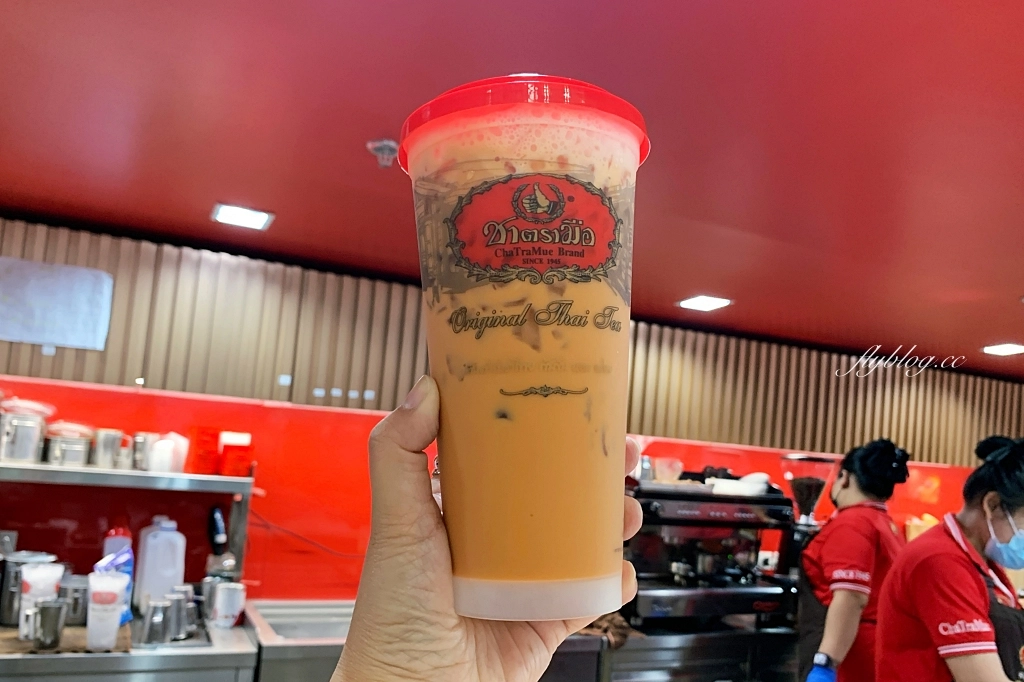 泰國曼谷｜泰國手標奶茶．泰國奶茶第一品牌手標牌ChaTraMue，曼谷素萬那普機場2樓就有 @飛天璇的口袋