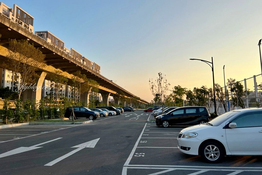 台中太平｜馬卡龍公園，全國戶外最高11公尺溜滑梯，台中太平最新的特色公園 @飛天璇的口袋