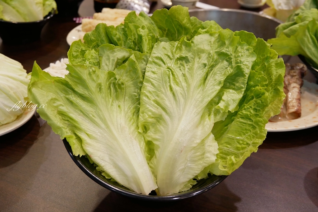 長疆炭燒羊肉爐-北屯店｜經濟實惠的連鎖羊肉爐專賣店，冬天限定全台暖暖開賣中 @飛天璇的口袋