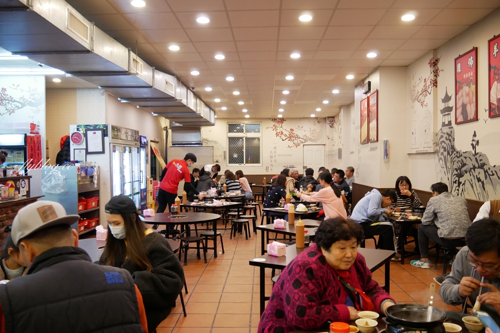 長疆炭燒羊肉爐-北屯店｜經濟實惠的連鎖羊肉爐專賣店，冬天限定全台暖暖開賣中 @飛天璇的口袋