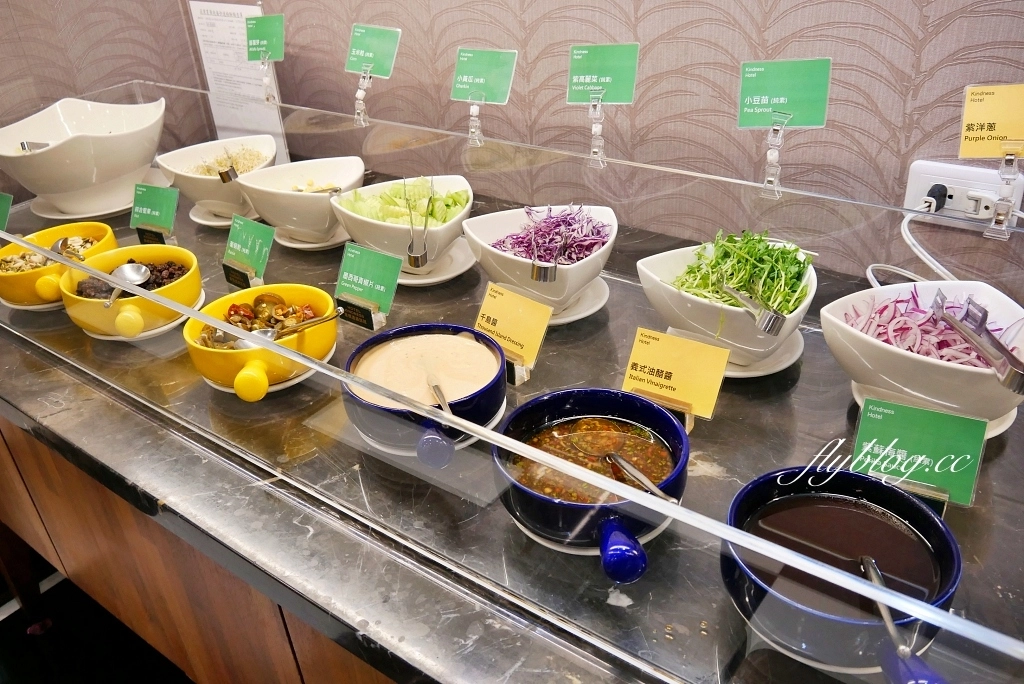 台南中西｜康橋商旅台南赤崁樓館．豐盛的早餐和宵夜免費供應，為了吃百匯住飯店 @飛天璇的口袋
