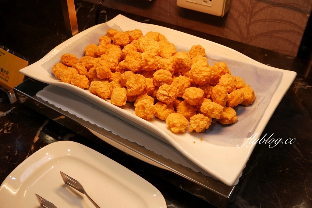 台南中西｜康橋商旅台南赤崁樓館．豐盛的早餐和宵夜免費供應，為了吃百匯住飯店 @飛天璇的口袋