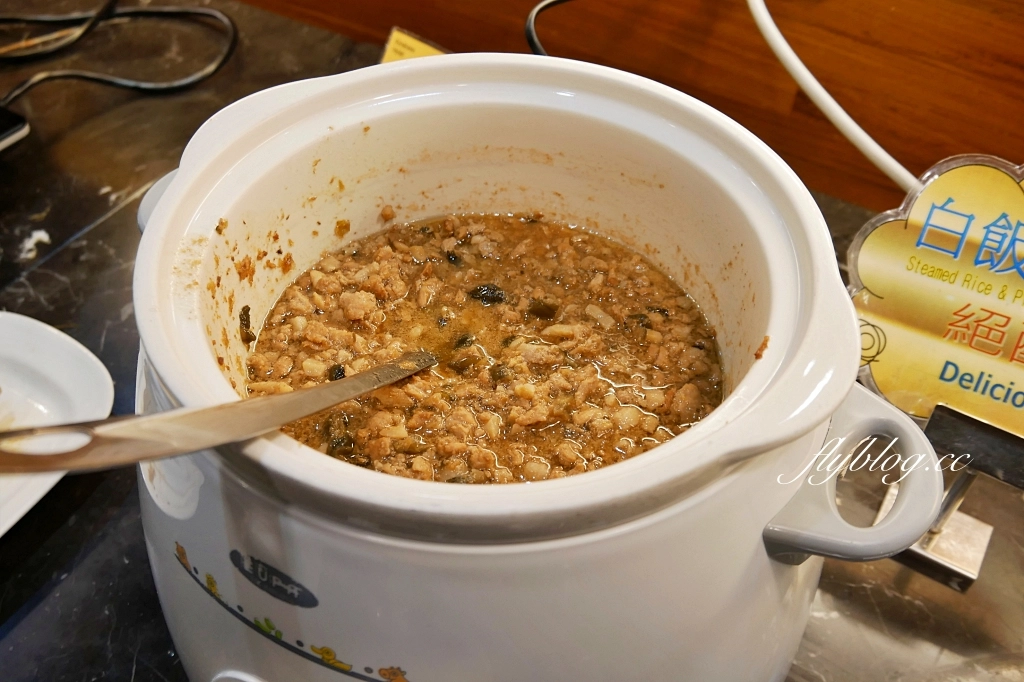 台南中西｜康橋商旅台南赤崁樓館．豐盛的早餐和宵夜免費供應，為了吃百匯住飯店 @飛天璇的口袋