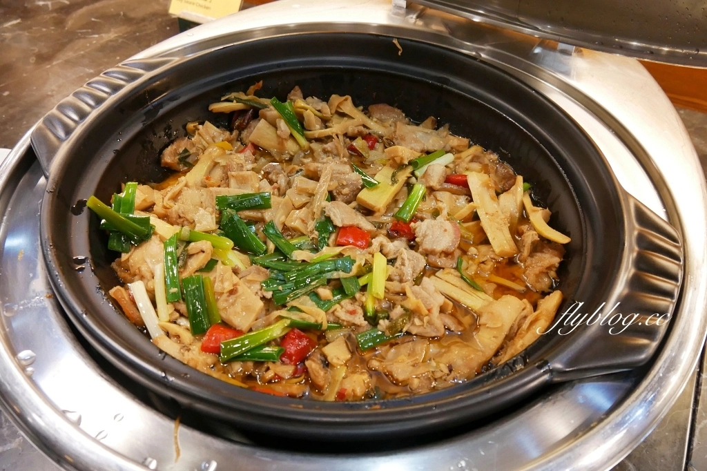 台南中西｜康橋商旅台南赤崁樓館．豐盛的早餐和宵夜免費供應，為了吃百匯住飯店 @飛天璇的口袋