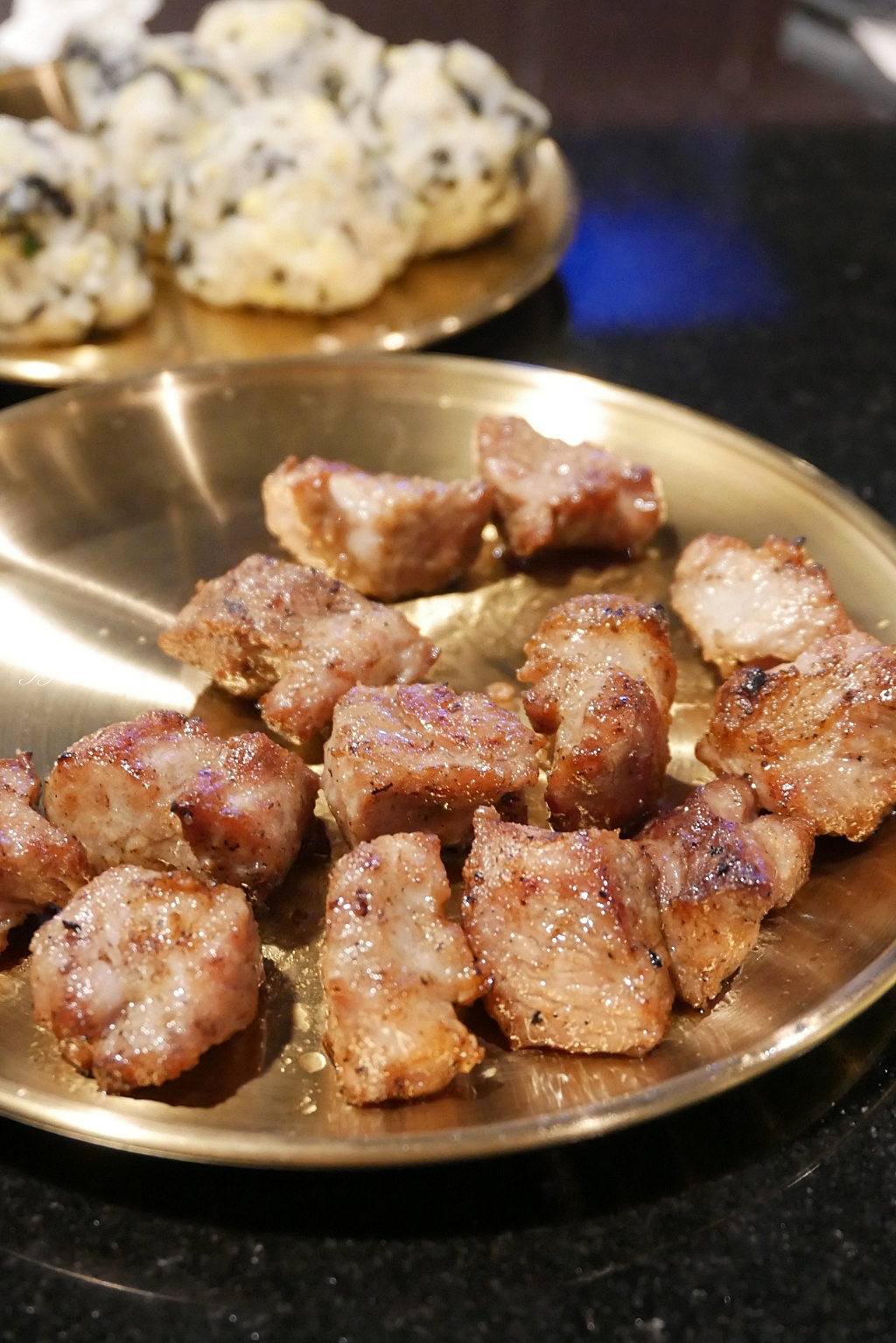 台中南屯｜燒肉滋滋 ZiZi．公益路韓式燒肉新品牌，台中文青風韓國料理推薦 @飛天璇的口袋