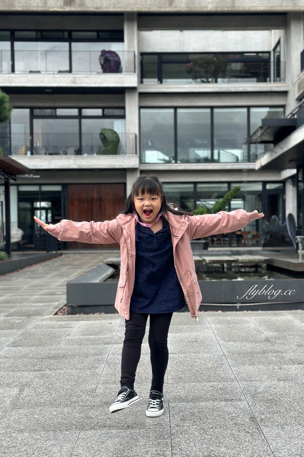 2022 Panasonic洗衣機&電子衣櫥｜NA-V170MDH智慧健康護衣體驗，一鍵洗脫烘，出遊行李更輕便 @飛天璇的口袋