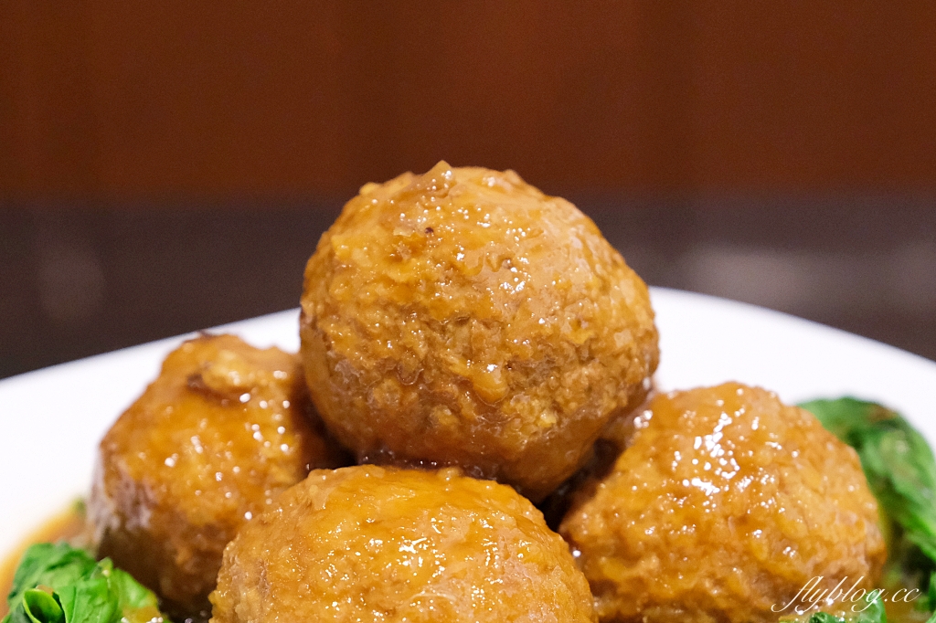 2023台中年菜宅配｜香草豬金緻雙饗團圓組，頂級豬肉零失敗簡單上桌 @飛天璇的口袋