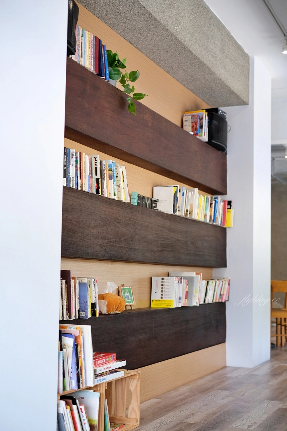 禾米咖啡｜座落於旱溪河畔的早午餐咖啡館，還有季節限定水果三明治 @飛天璇的口袋