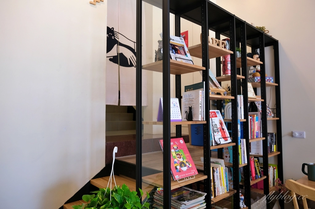 禾米咖啡｜座落於旱溪河畔的早午餐咖啡館，還有季節限定水果三明治 @飛天璇的口袋