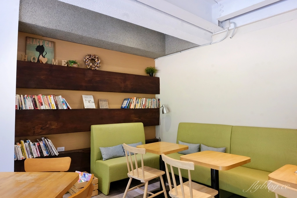 禾米咖啡｜座落於旱溪河畔的早午餐咖啡館，還有季節限定水果三明治 @飛天璇的口袋