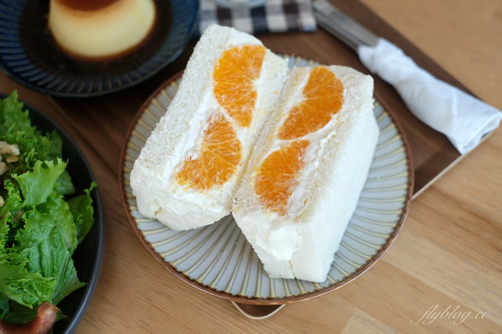 禾米咖啡｜座落於旱溪河畔的早午餐咖啡館，還有季節限定水果三明治 @飛天璇的口袋