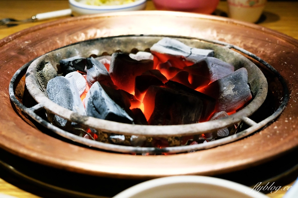 韓國首爾｜王妃家總店．明洞一定要吃韓國烤肉，郭富城和張宇也來朝聖的燒肉店 @飛天璇的口袋