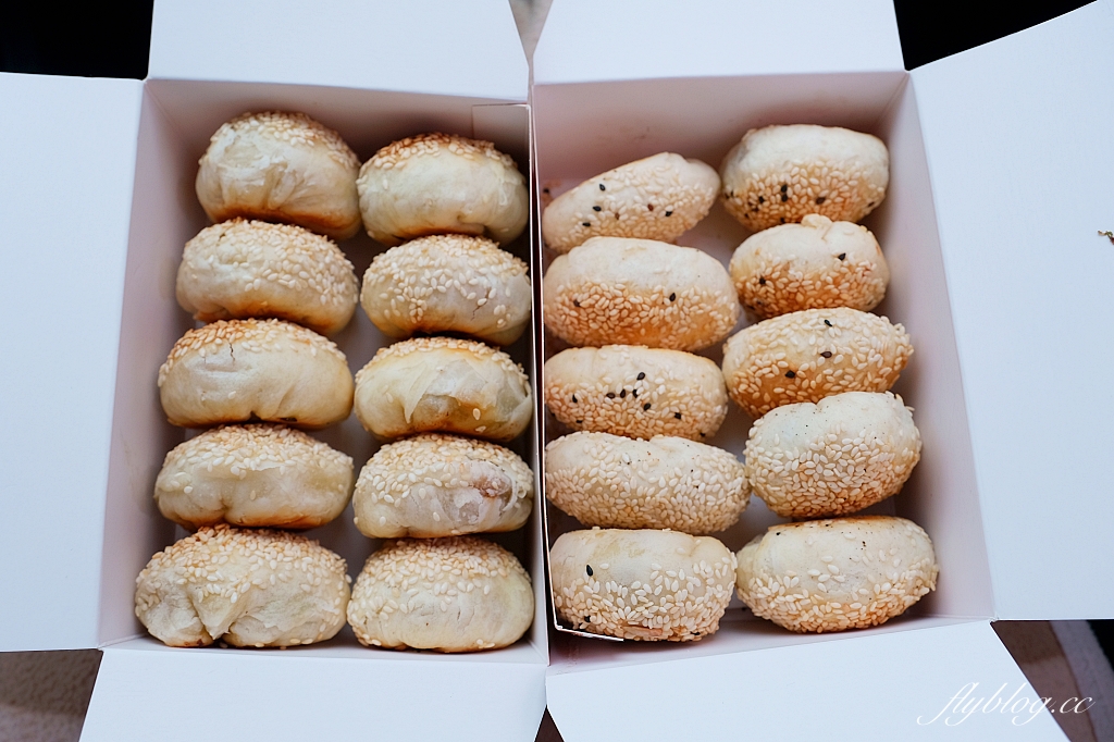 宜蘭五結｜阿賢碳烤燒餅．宜蘭超美味的五結碳烤燒餅店，一個只要10元銅板價 @飛天璇的口袋