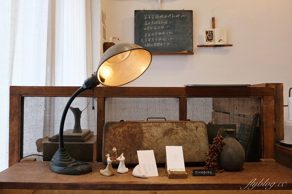 台中西區｜來森もり，精明商圈巷弄裡的咖啡館，品嚐用心的手作甜點，必點戚風蛋糕 @飛天璇的口袋