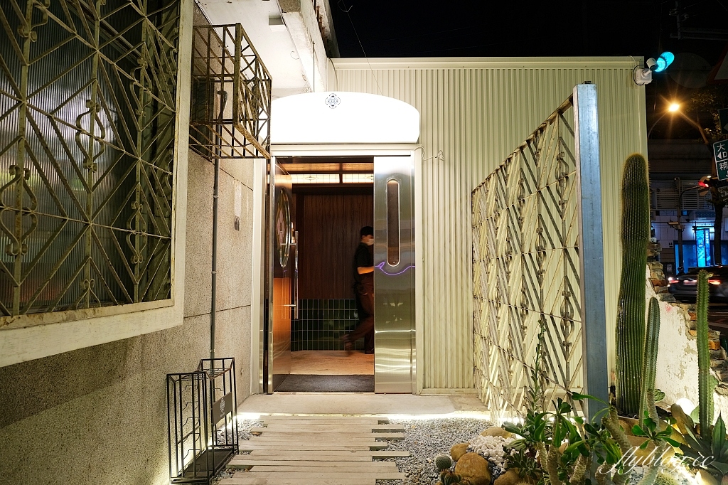 台中西區｜精誠壹山，隱身精明商圈巷弄裡，老宅改建海鮮燒肉店，重現60年代優雅風華 @飛天璇的口袋