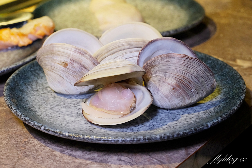 台中西區｜精誠壹山，隱身精明商圈巷弄裡，老宅改建海鮮燒肉店，重現60年代優雅風華 @飛天璇的口袋