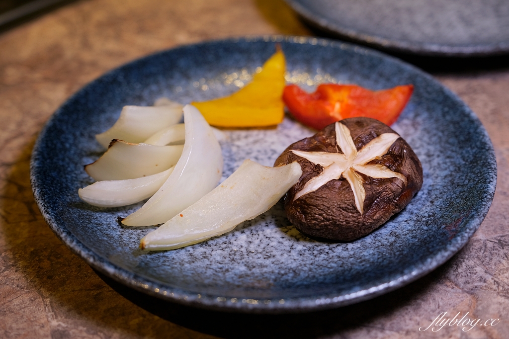 台中西區｜精誠壹山，隱身精明商圈巷弄裡，老宅改建海鮮燒肉店，重現60年代優雅風華 @飛天璇的口袋