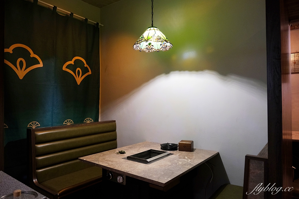 台中西區｜精誠壹山，隱身精明商圈巷弄裡，老宅改建海鮮燒肉店，重現60年代優雅風華 @飛天璇的口袋