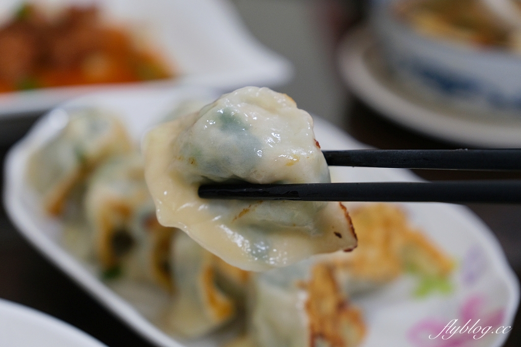 台中大里|桃姐廚房,大里網路人氣最高的美食,現點現包的手工煎餃,還有必點私房菜荔枝肉 @飛天璇的口袋 台中大里|桃姐廚房,大里網路人氣最高的美食,現點現包的手工煎餃,還有必點私房菜荔枝肉 @飛天璇的口袋