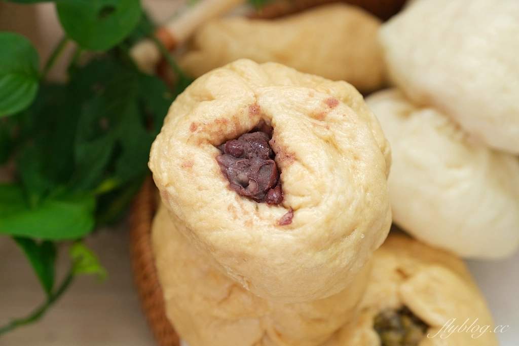 台中西屯｜華美包子，華美市場裡的包子饅頭，老麵發酵饅頭又Q又好吃 @飛天璇的口袋