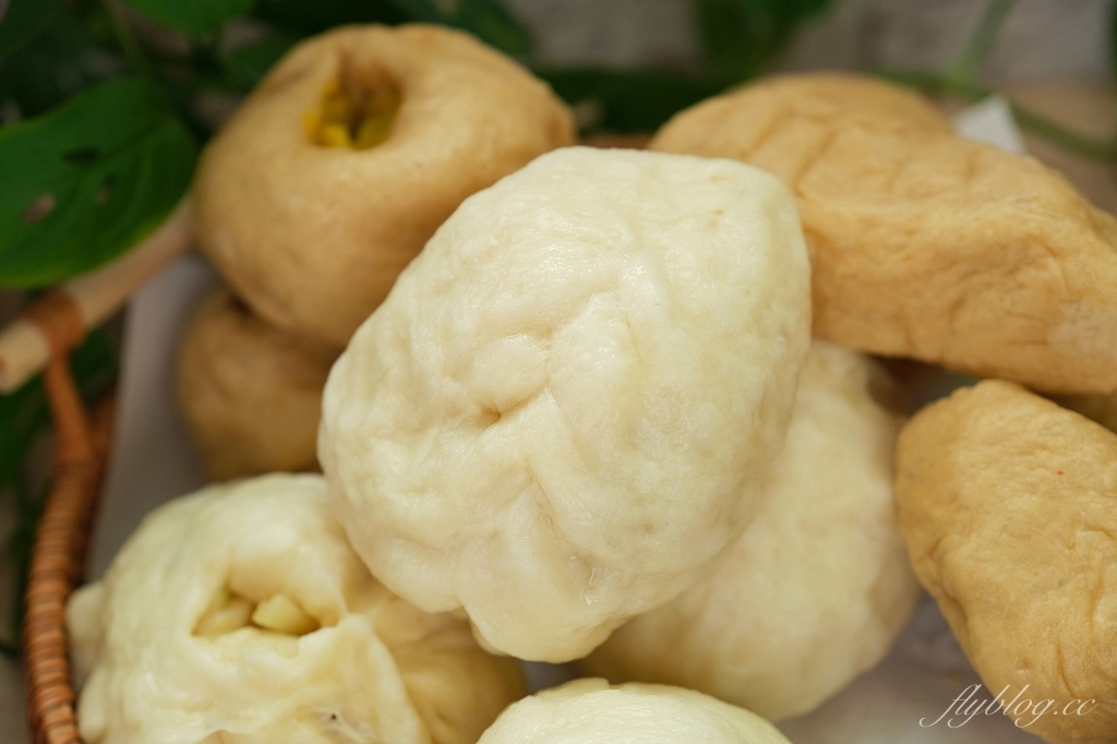 台中西屯｜華美包子，華美市場裡的包子饅頭，老麵發酵饅頭又Q又好吃 @飛天璇的口袋