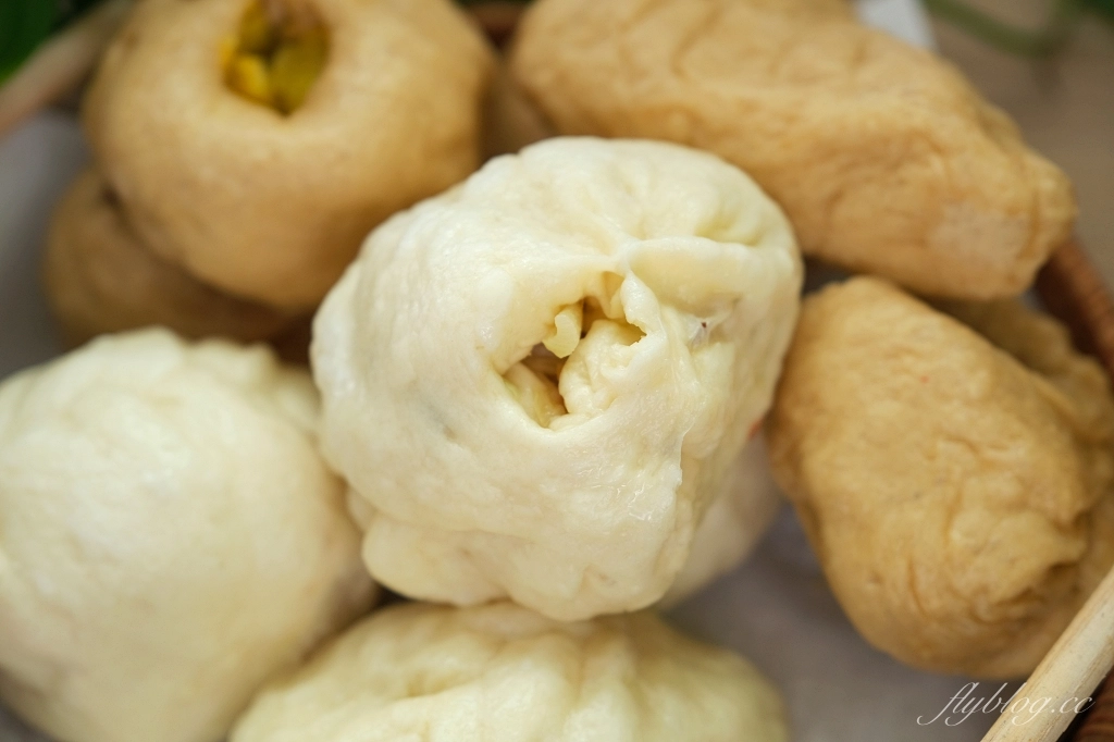 台中西屯｜華美包子，華美市場裡的包子饅頭，老麵發酵饅頭又Q又好吃 @飛天璇的口袋