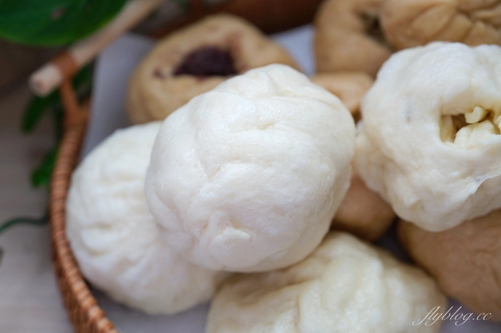 台中西屯｜華美包子，華美市場裡的包子饅頭，老麵發酵饅頭又Q又好吃 @飛天璇的口袋