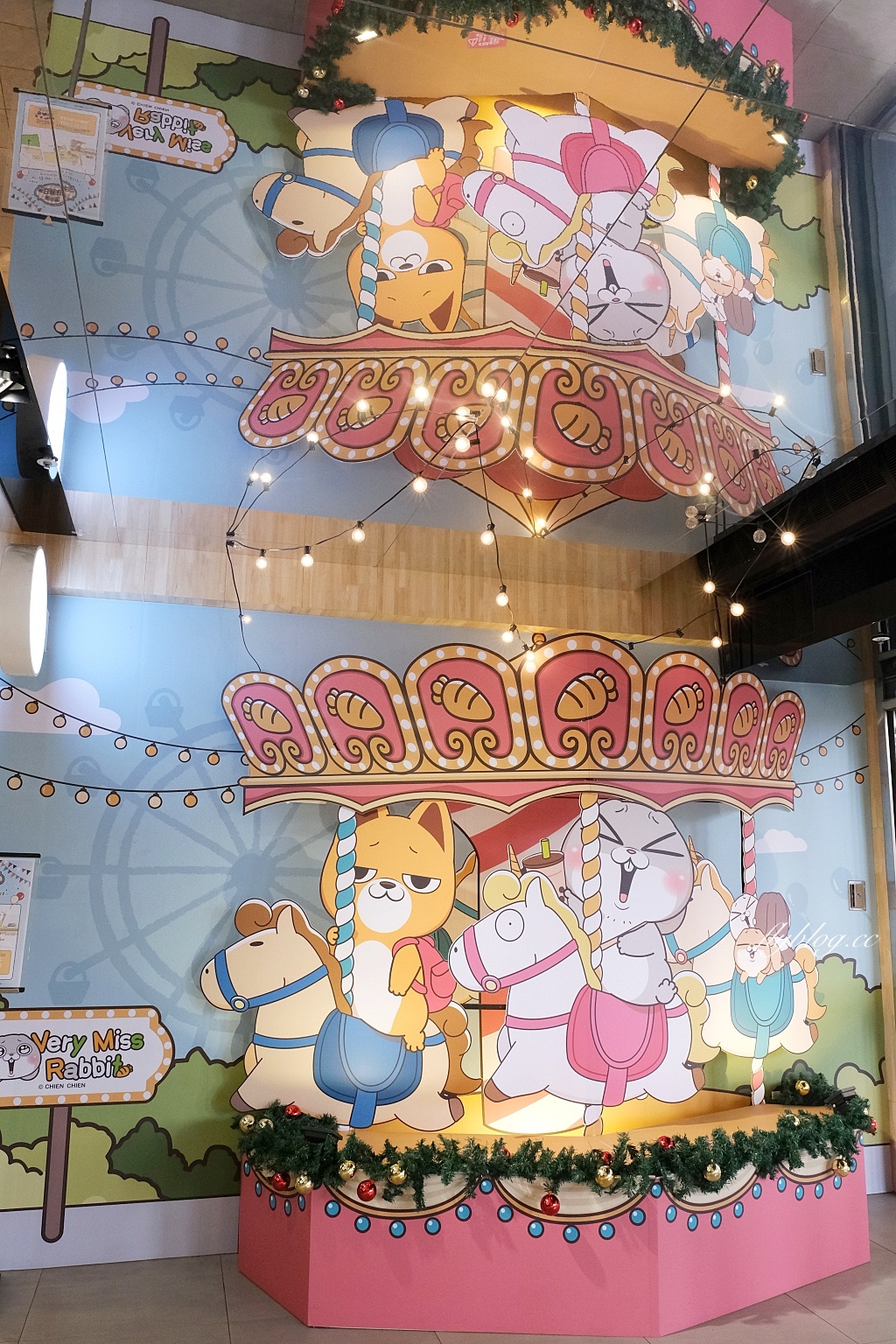 臺中驛鐵道文化園區｜2022臺中驛冬日嘉年華，三大超萌角色齊聚，一起玩翻聖誕節 @飛天璇的口袋