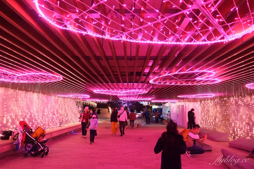 2022柳川藍帶水岸|2022台中聖誕節嘉年華,台中好甜心動於中,柳川水舞秀開始點燈 @飛天璇的口袋 2022柳川藍帶水岸|2022台中聖誕節嘉年華,台中好甜心動於中,柳川水舞秀開始點燈 @飛天璇的口袋