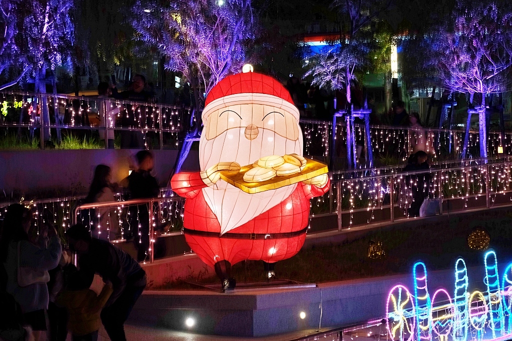 2022柳川藍帶水岸｜2022台中聖誕節嘉年華，台中好甜心動於中，柳川水舞秀開始點燈 @飛天璇的口袋