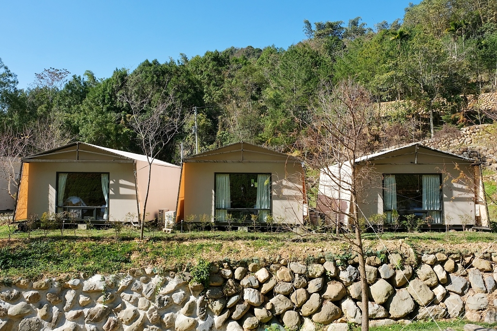南投埔里｜葉子祕境森林住宿，桃米村森林帳篷式民宿，潺潺流水蟲鳴鳥叫生態環境，日月潭最新景點推薦 @飛天璇的口袋