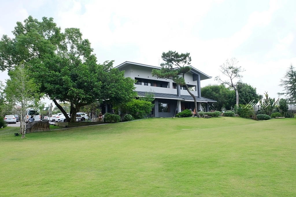 台中新社|友利村.新社無菜單料理餐廳,超美玻璃屋還有浪漫水池造景 @飛天璇的口袋 台中新社|友利村.新社無菜單料理餐廳,超美玻璃屋還有浪漫水池造景 @飛天璇的口袋