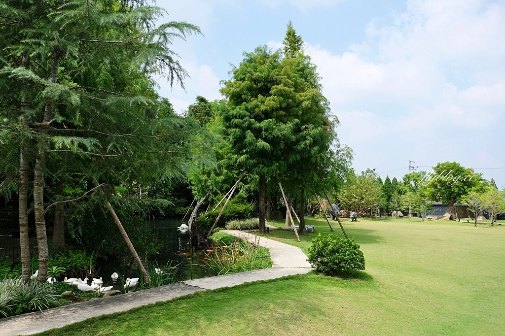 台中新社|友利村.新社無菜單料理餐廳,超美玻璃屋還有浪漫水池造景 @飛天璇的口袋 台中新社|友利村.新社無菜單料理餐廳,超美玻璃屋還有浪漫水池造景 @飛天璇的口袋