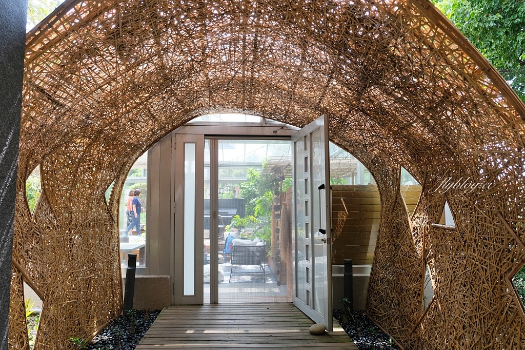 台中新社|友利村.新社無菜單料理餐廳,超美玻璃屋還有浪漫水池造景 @飛天璇的口袋 台中新社|友利村.新社無菜單料理餐廳,超美玻璃屋還有浪漫水池造景 @飛天璇的口袋