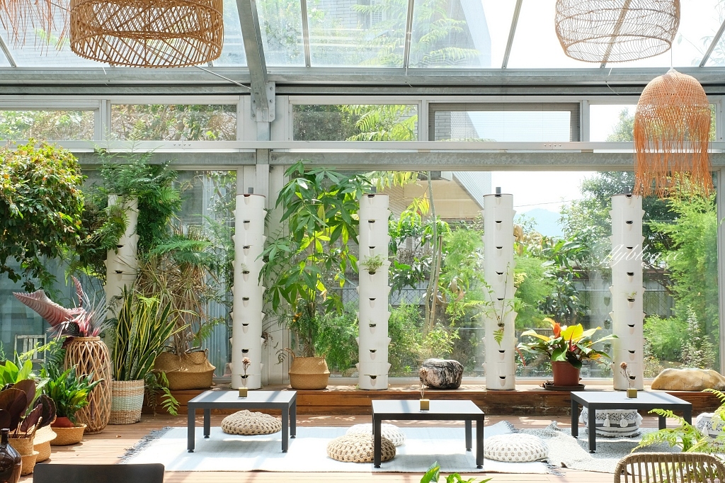 台中新社|友利村.新社無菜單料理餐廳,超美玻璃屋還有浪漫水池造景 @飛天璇的口袋 台中新社|友利村.新社無菜單料理餐廳,超美玻璃屋還有浪漫水池造景 @飛天璇的口袋