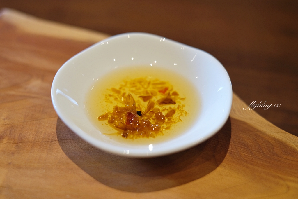 台中新社|友利村.新社無菜單料理餐廳,超美玻璃屋還有浪漫水池造景 @飛天璇的口袋 台中新社|友利村.新社無菜單料理餐廳,超美玻璃屋還有浪漫水池造景 @飛天璇的口袋