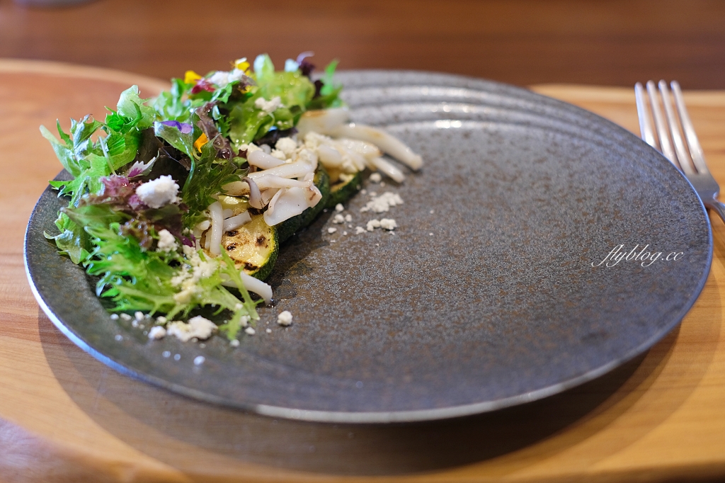 台中新社|友利村.新社無菜單料理餐廳,超美玻璃屋還有浪漫水池造景 @飛天璇的口袋 台中新社|友利村.新社無菜單料理餐廳,超美玻璃屋還有浪漫水池造景 @飛天璇的口袋