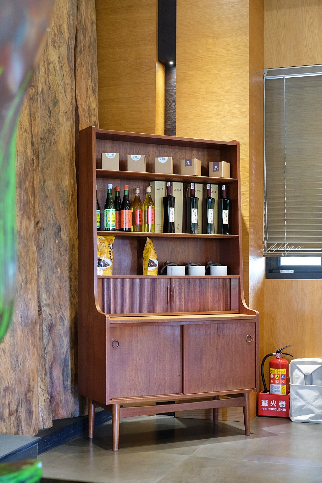 台中新社|友利村.新社無菜單料理餐廳,超美玻璃屋還有浪漫水池造景 @飛天璇的口袋 台中新社|友利村.新社無菜單料理餐廳,超美玻璃屋還有浪漫水池造景 @飛天璇的口袋