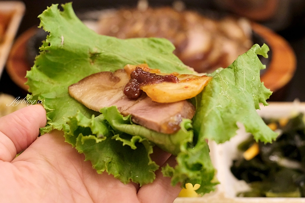 台中南屯｜韓家正宗韓國料理．商業午餐只要200元，韓式豬腳、馬鈴薯鍋和辣牛肉湯 @飛天璇的口袋