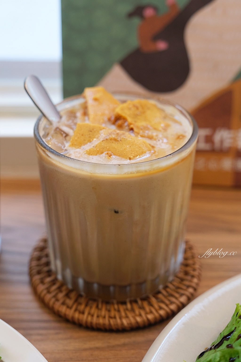 台中西區｜裹腹 Grab Food Brunch，Sogo百貨後方巷弄裡的早午餐店，台中寵物友善咖啡館 @飛天璇的口袋