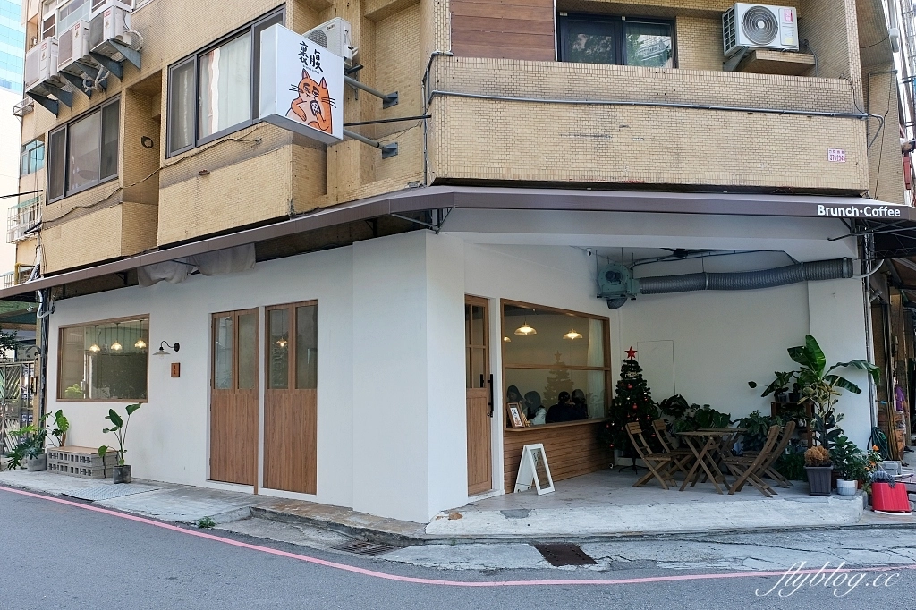 台中西區｜裹腹 Grab Food Brunch，Sogo百貨後方巷弄裡的早午餐店，台中寵物友善咖啡館 @飛天璇的口袋