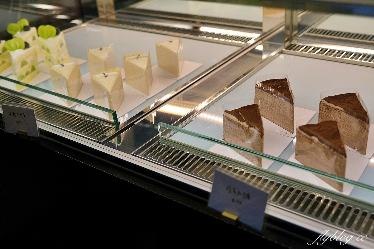 台中西區｜LENKA蘭卡三店，模範商圈老宅甜點館，鬧中取靜的下午茶時光 @飛天璇的口袋