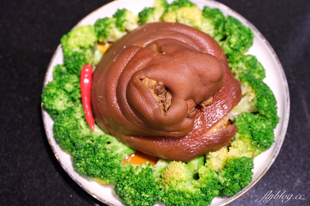 2023台中年菜宅配｜香草豬金緻雙饗團圓組，頂級豬肉零失敗簡單上桌 @飛天璇的口袋