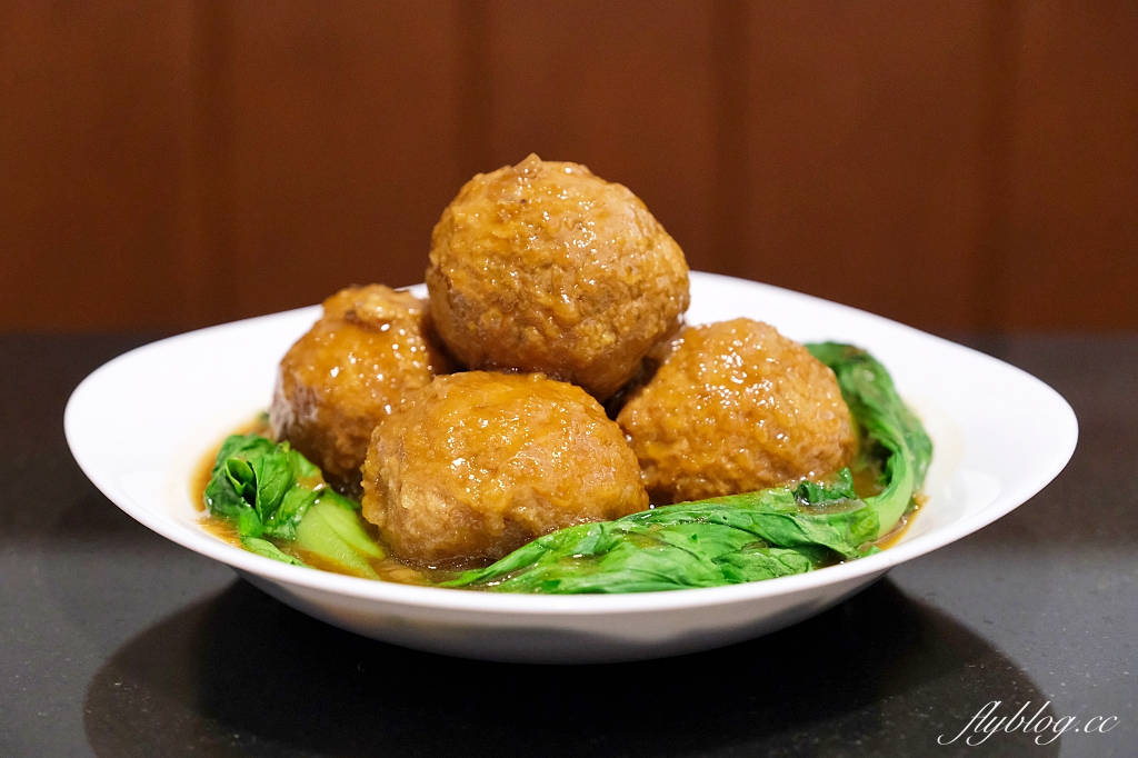 2023台中年菜宅配｜香草豬金緻雙饗團圓組，頂級豬肉零失敗簡單上桌 @飛天璇的口袋